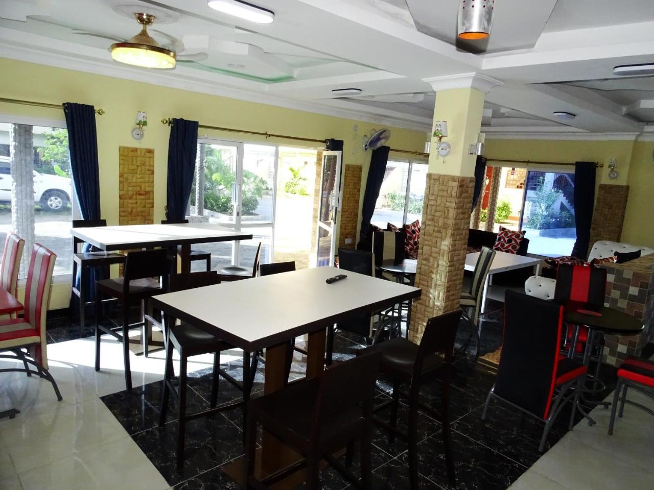 Diplomat Diani Beach Resort Zewnętrze zdjęcie