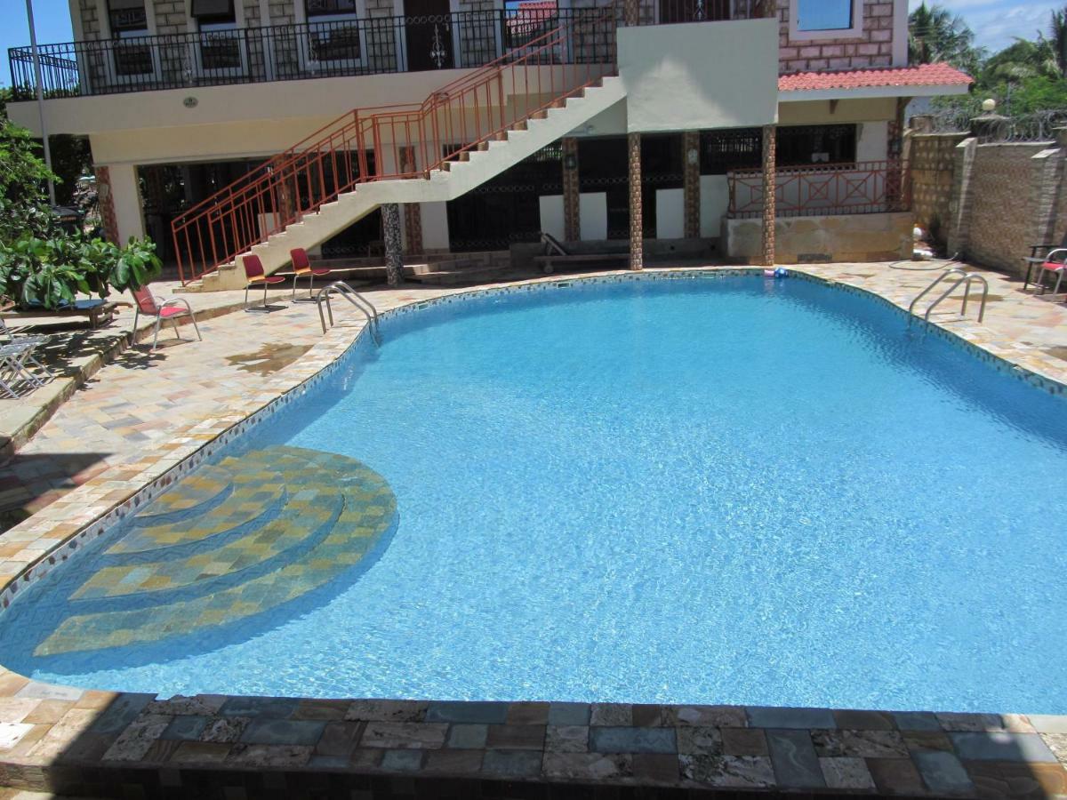Diplomat Diani Beach Resort Zewnętrze zdjęcie