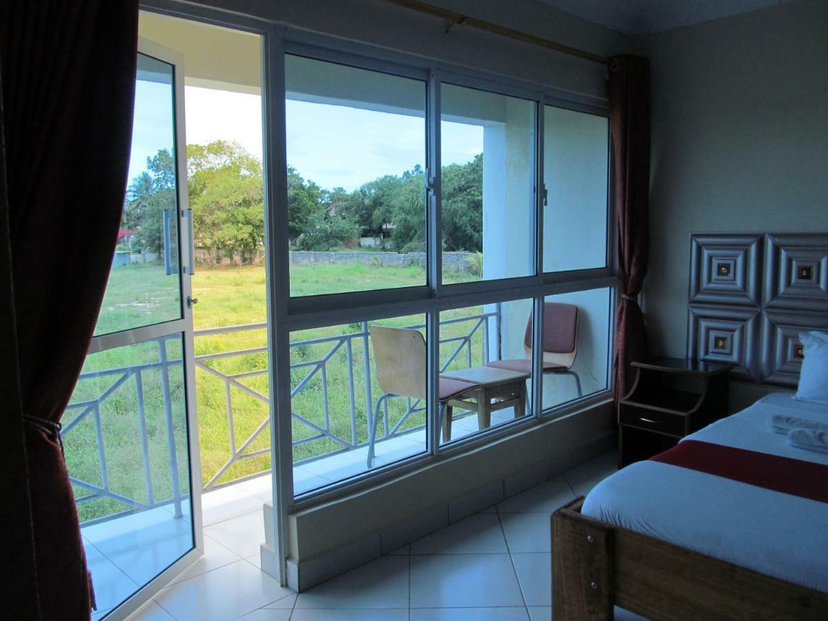 Diplomat Diani Beach Resort Zewnętrze zdjęcie